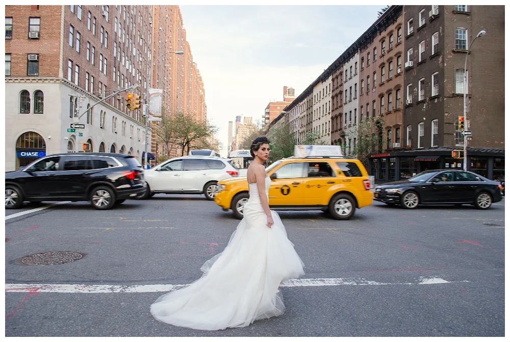 New York Wedding Inspiration | New York City | Real weddings, engagements and inspiration for the modern NY Bride | www.redoakweddings.com