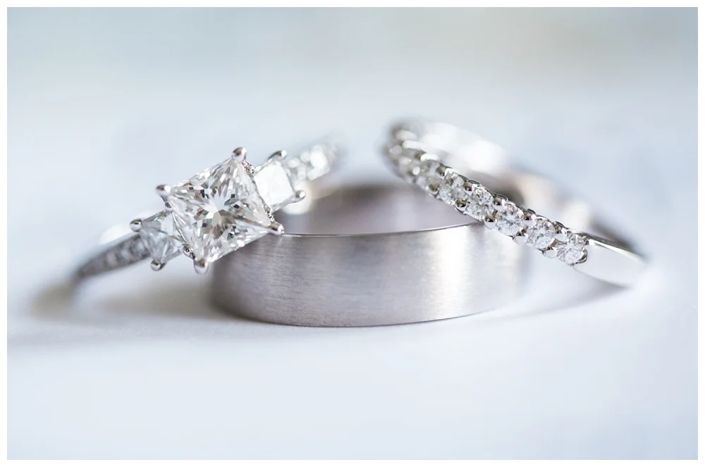 Pennsylvania Weddings | Phoenixville Foundry | Real weddings, engagements and inspiration for the modern PA Bride | www.redoakweddings.com