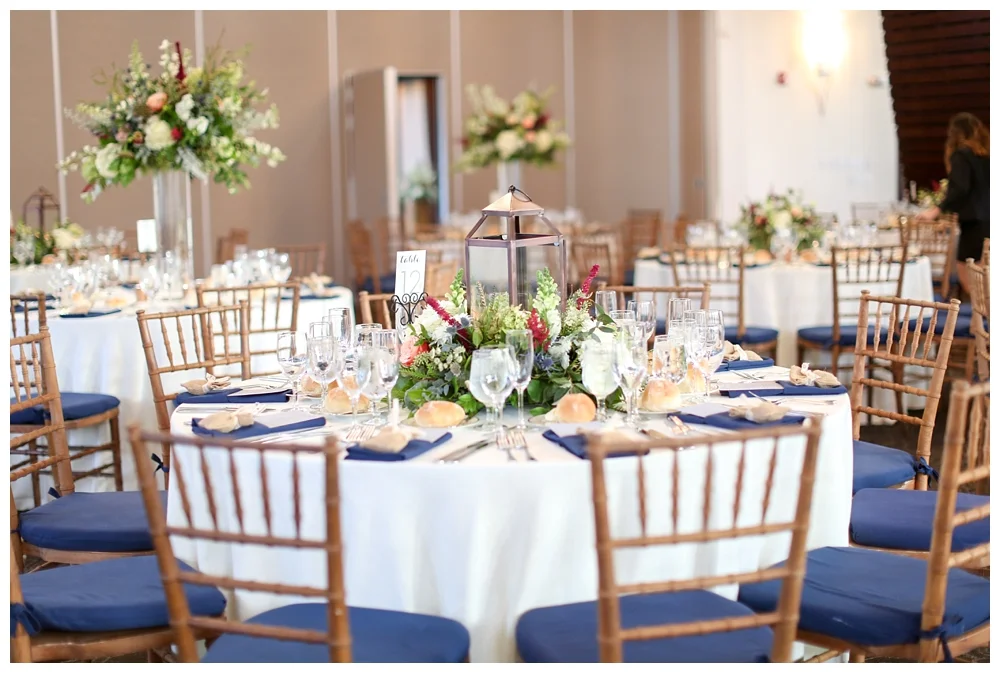 Pennsylvania Weddings | Phoenixville Foundry | Real weddings, engagements and inspiration for the modern PA Bride | www.redoakweddings.com