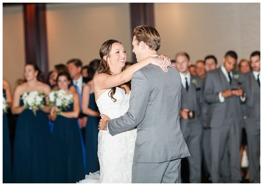 Pennsylvania Weddings | Phoenixville Foundry | Real weddings, engagements and inspiration for the modern PA Bride | www.redoakweddings.com