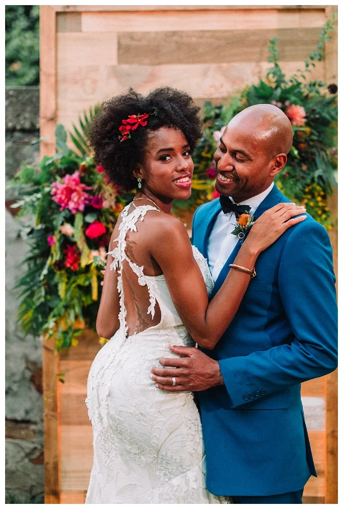 Pennsylvania Weddings | Charles A. Brown Ice House | Real weddings, engagements and inspiration for the modern PA Bride | www.redoakweddings.com