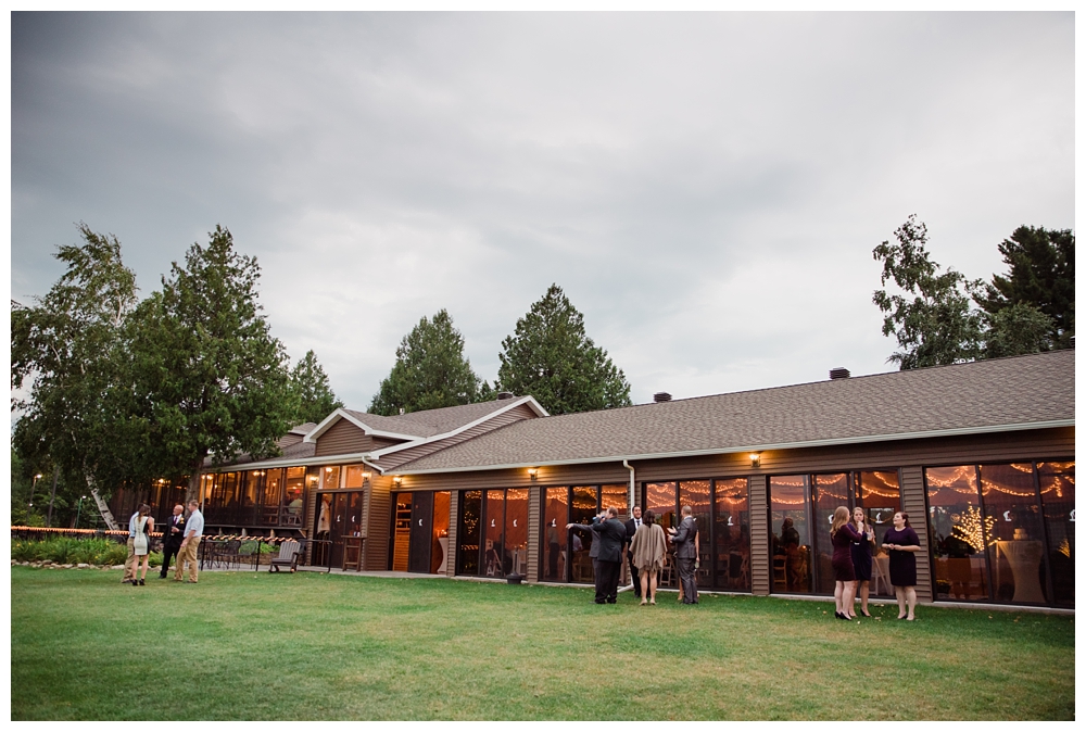 New York Weddings | The Harmony Golf Club in Port Kent, NY | Real weddings, engagements and inspiration for the modern NY Bride | www.redoakweddings.com