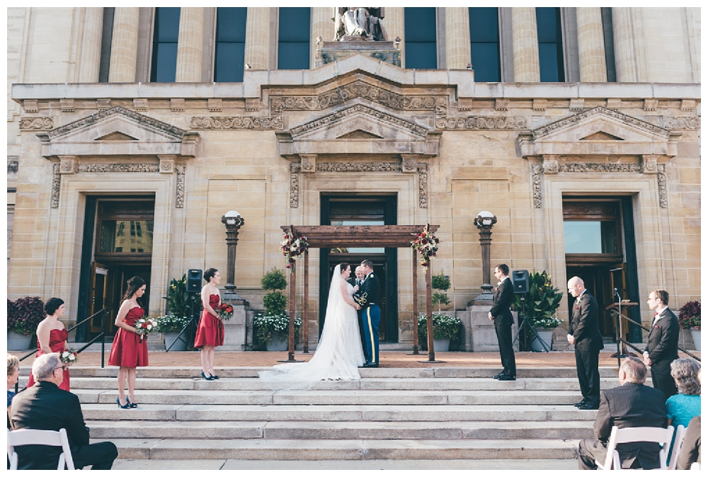 Pennsylvania Weddings | Pittsburgh, PA | Real weddings, engagements and inspiration for the modern PA Bride | www.redoakweddings.com