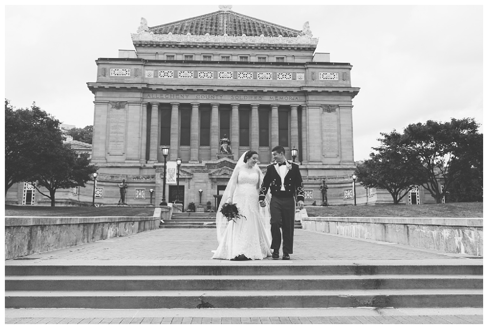 Pennsylvania Weddings | Pittsburgh, PA | Real weddings, engagements and inspiration for the modern PA Bride | www.redoakweddings.com