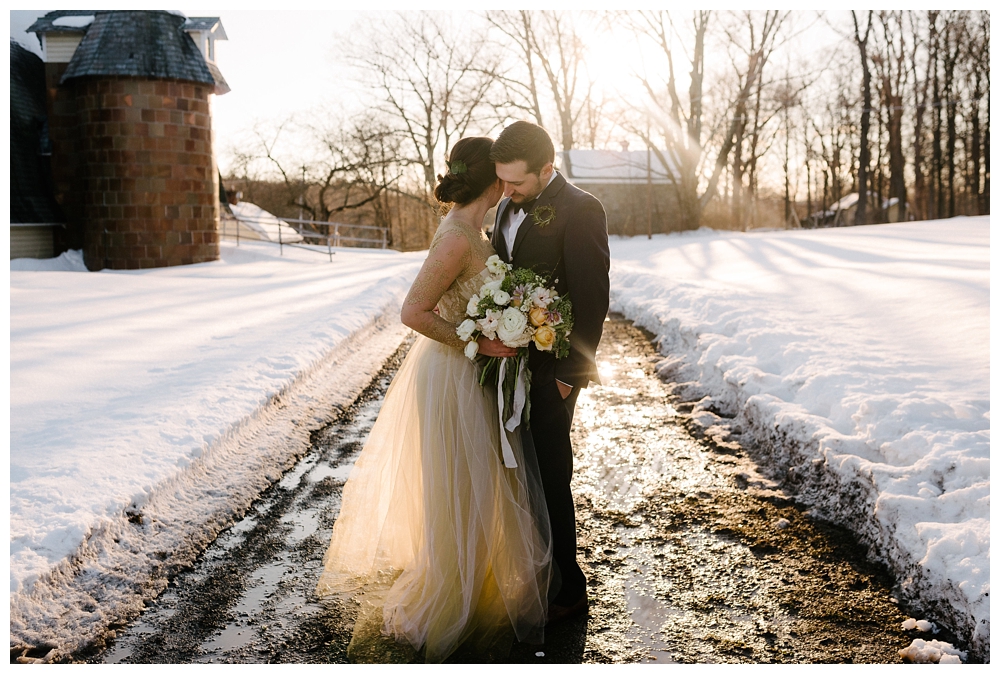 Winter Wedding Inspiration | Pennsylvania | Real weddings, engagements and inspiration for the modern PA Bride | www.redoakweddings.com