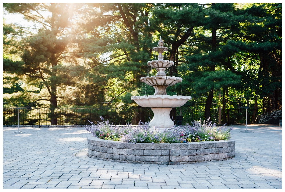 New York Weddings | Brotherhood Winery, Washingtonville, NY | Real weddings, engagements and inspiration for the modern NY Bride | www.redoakweddings.com