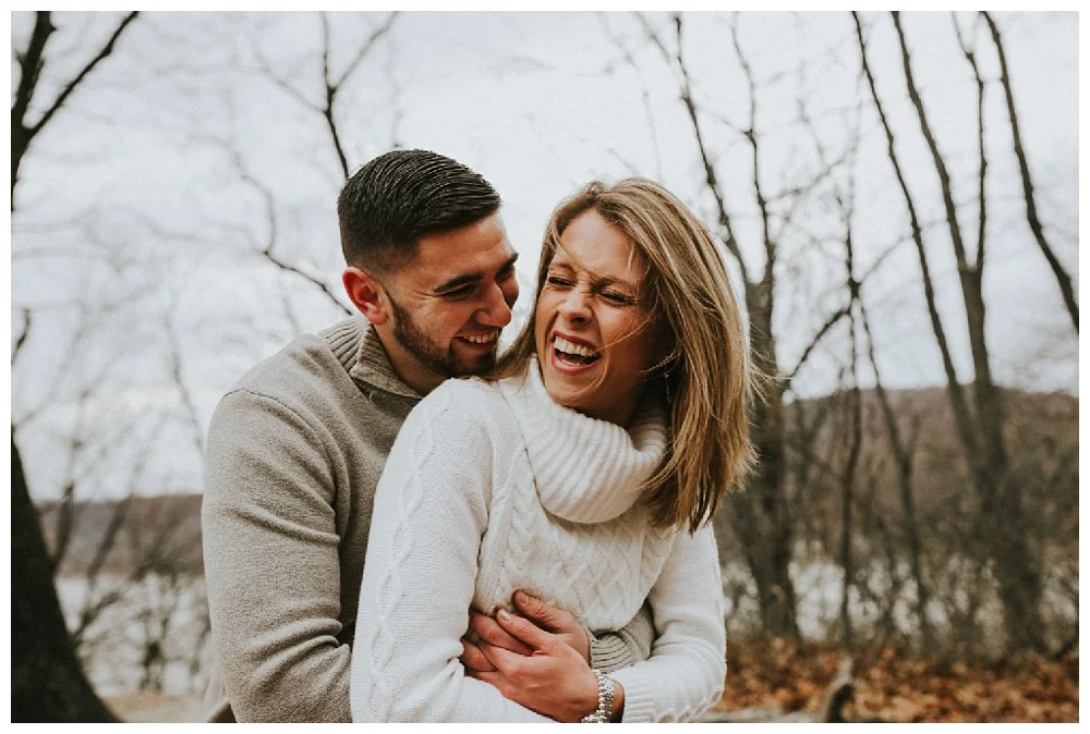 Pennsylvania Engagements | Lancaster PA | Real weddings, engagements and inspiration for the modern PA Bride | www.redoakweddings.com