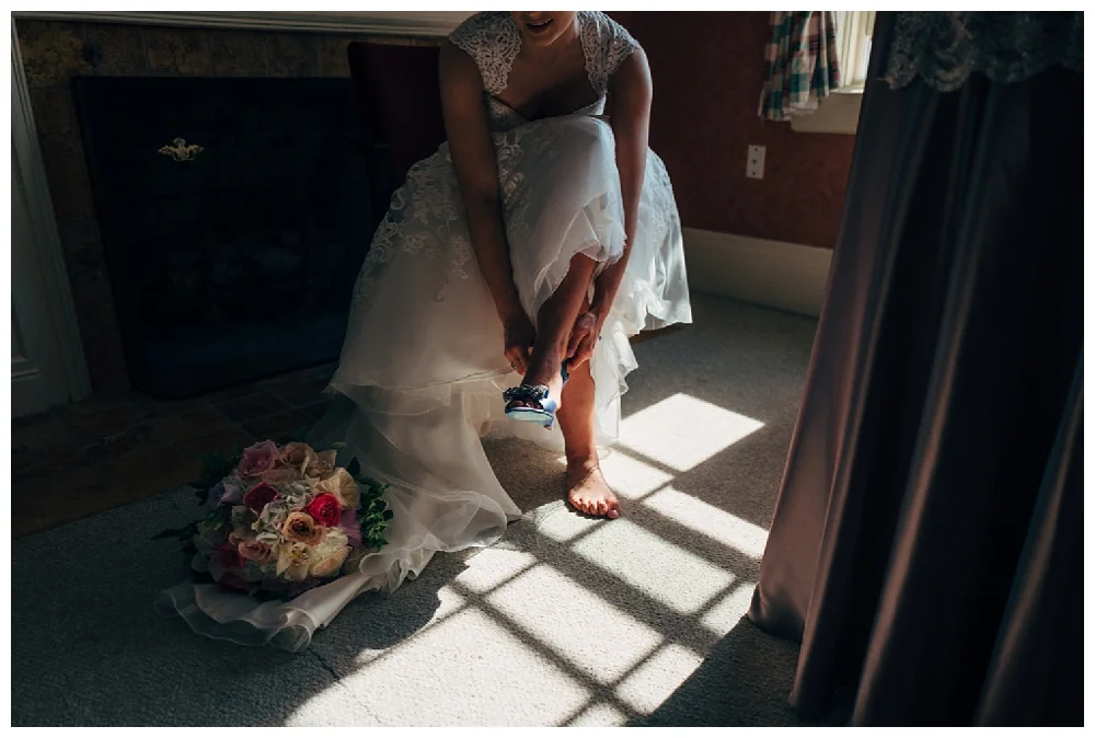 Pennsylvania Weddings | Country Club of Scranton, PA | Real weddings, engagements and inspiration for the modern PA Bride | www.redoakweddings.com