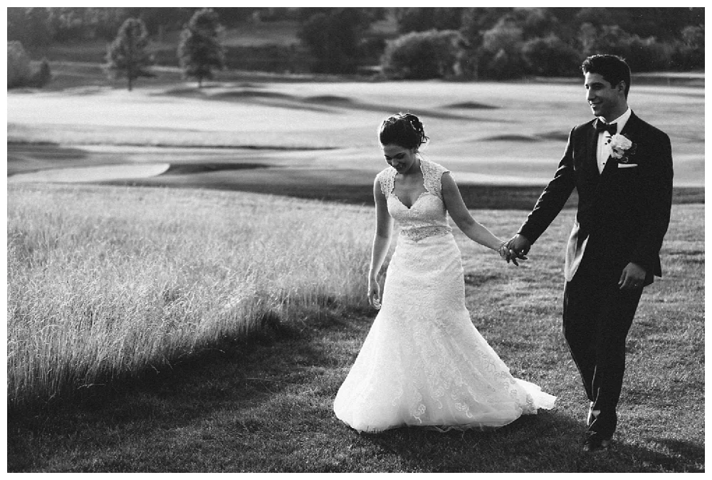 Pennsylvania Weddings | Country Club of Scranton, PA | Real weddings, engagements and inspiration for the modern PA Bride | www.redoakweddings.com