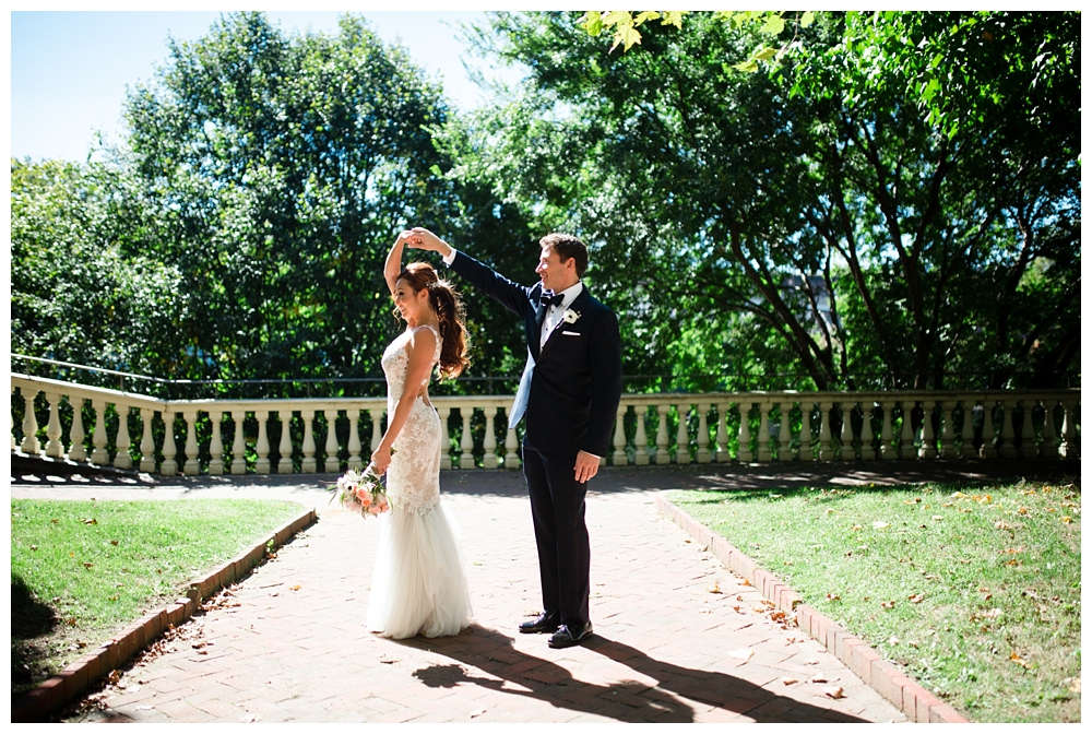 Pennsylvania | Fairmount Water Works Philadelphia, PA | Real weddings, engagements and inspiration for the modern PA Bride | www.redoakweddings.com