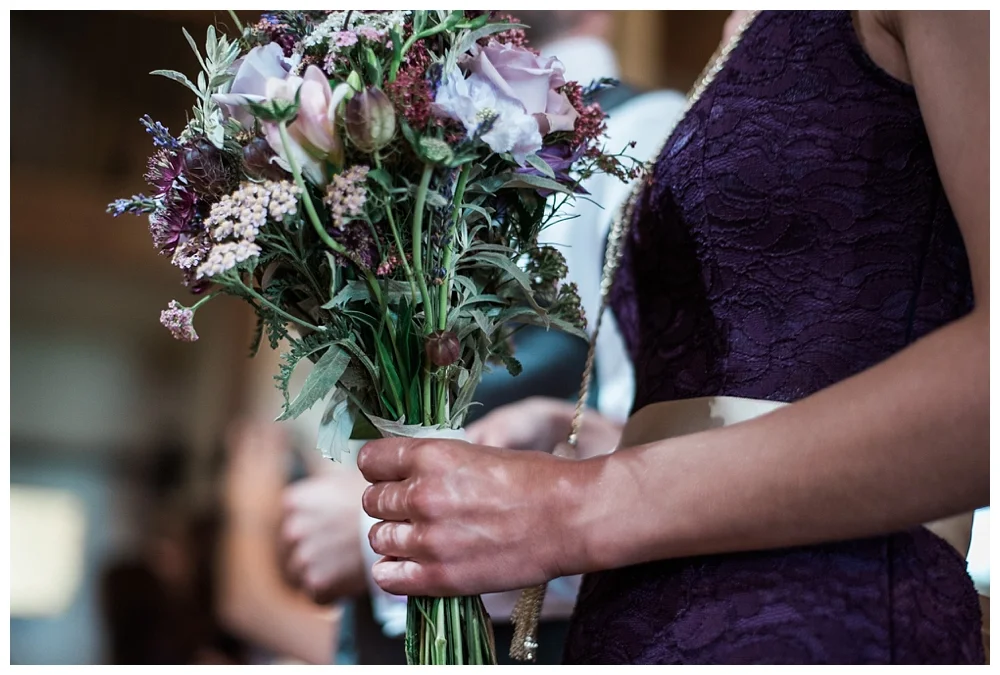 Pennsylvania Weddings | Harvest View Barn, Elizabethtown, PA | Real weddings, engagements and inspiration for the modern NY Bride | www.redoakweddings.com
