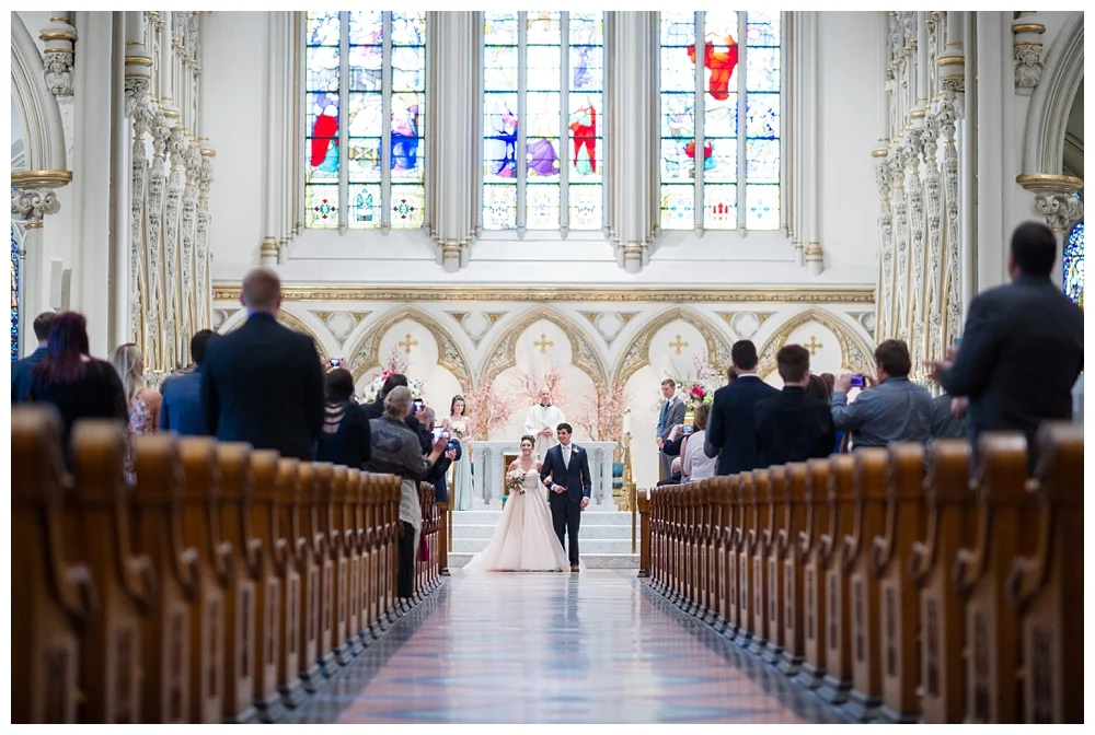 New York Weddings | Hotel at the Lafayette, Buffalo, New York | Real weddings, engagements and inspiration for the modern NY Bride | www.redoakweddings.com