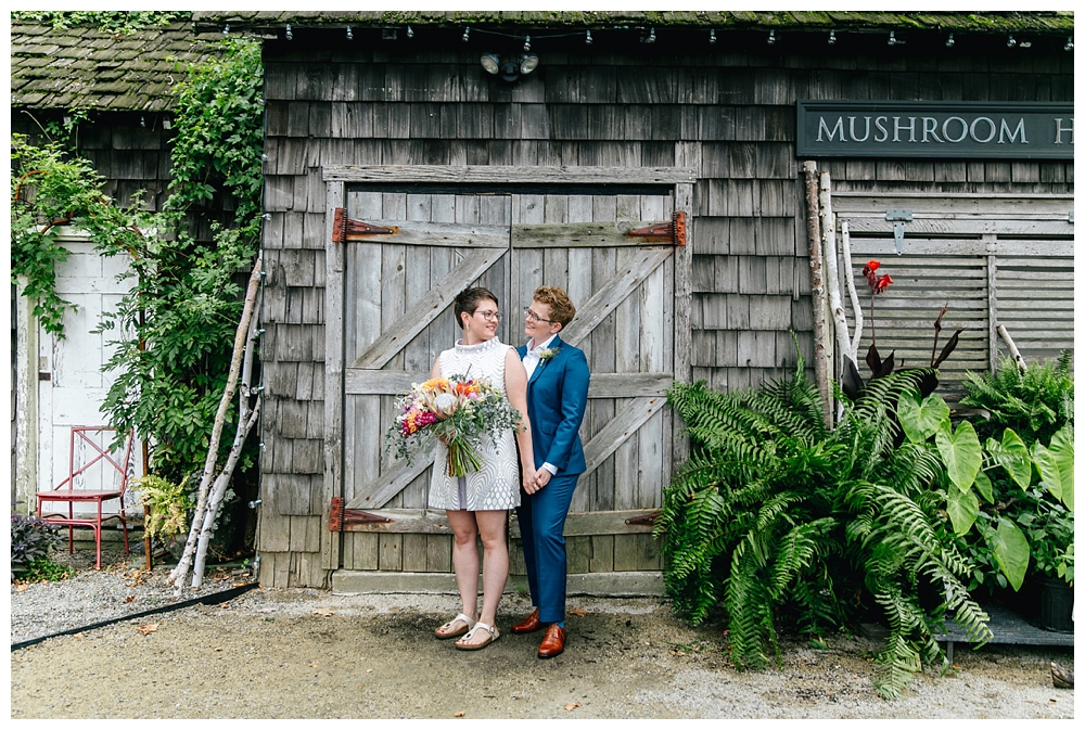 Pennsylvania Weddings | Fall Wedding at Terrain in Glen Mills, PA | www.redoakweddings.com
