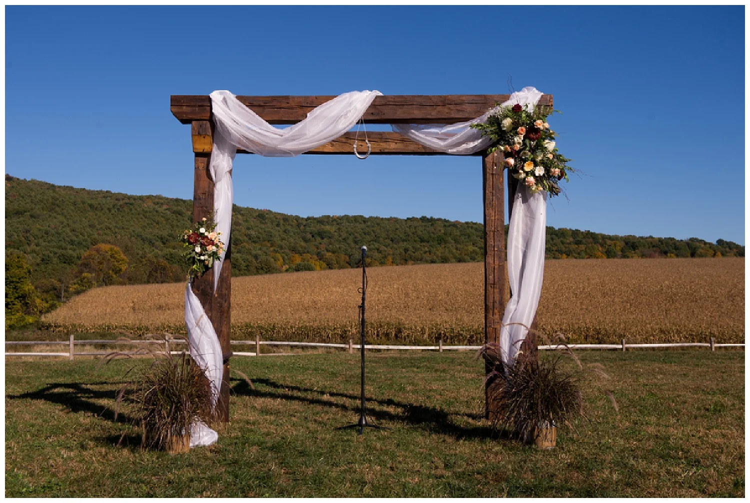 Upstate New York Weddings | Wedding Barn at Lakota's Farm | Cambridge, NY | www.redoakweddings.com