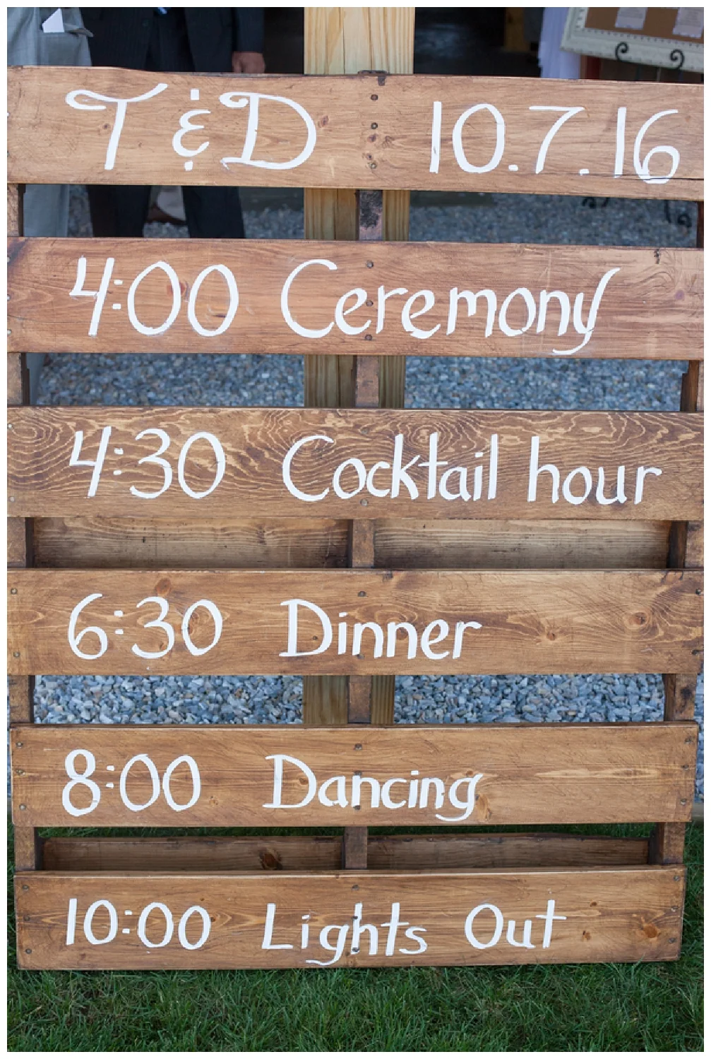 Upstate New York Weddings | Wedding Barn at Lakota's Farm | Cambridge, NY | www.redoakweddings.com