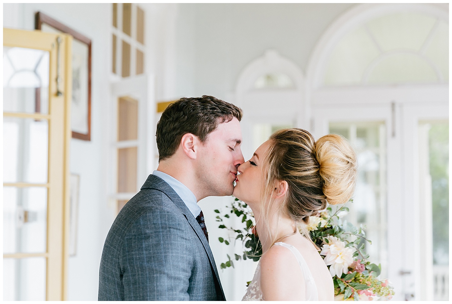 Philadelphia Weddings | The Glen Foerd on the Delaware | Philadelphia, PA | www.redoakweddings.com