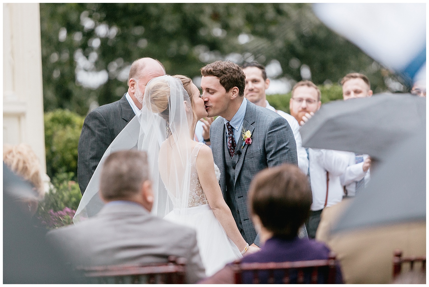 Philadelphia Weddings | The Glen Foerd on the Delaware | Philadelphia, PA | www.redoakweddings.com