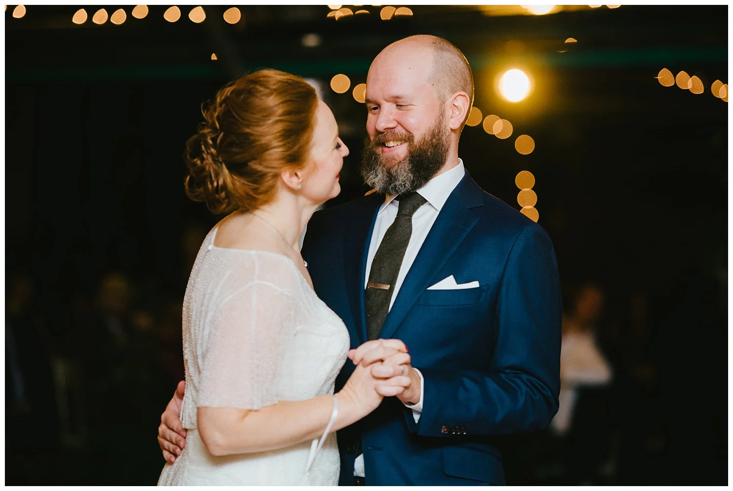 Philly Wedding at Fairmount Park Horticulture Center | Philadelphia, PA | www.redoakweddings.com