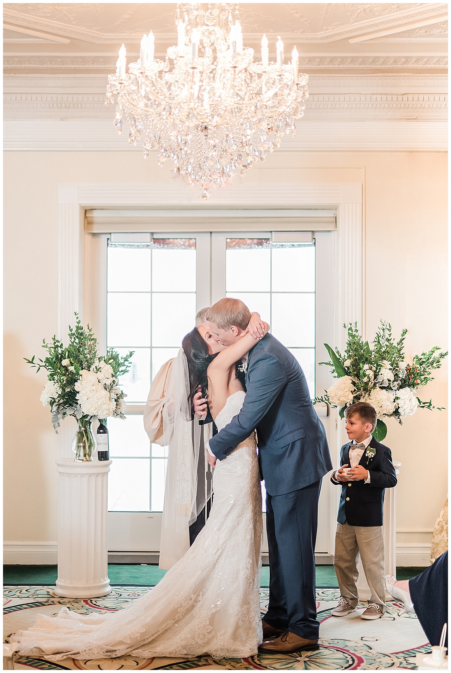 New Jersey Weddings | Molly Pitcher Inn | www.redoakweddings.com