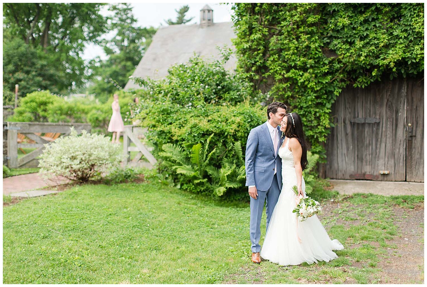 BlueHillatStoneBarnsWedding_0109.jpg