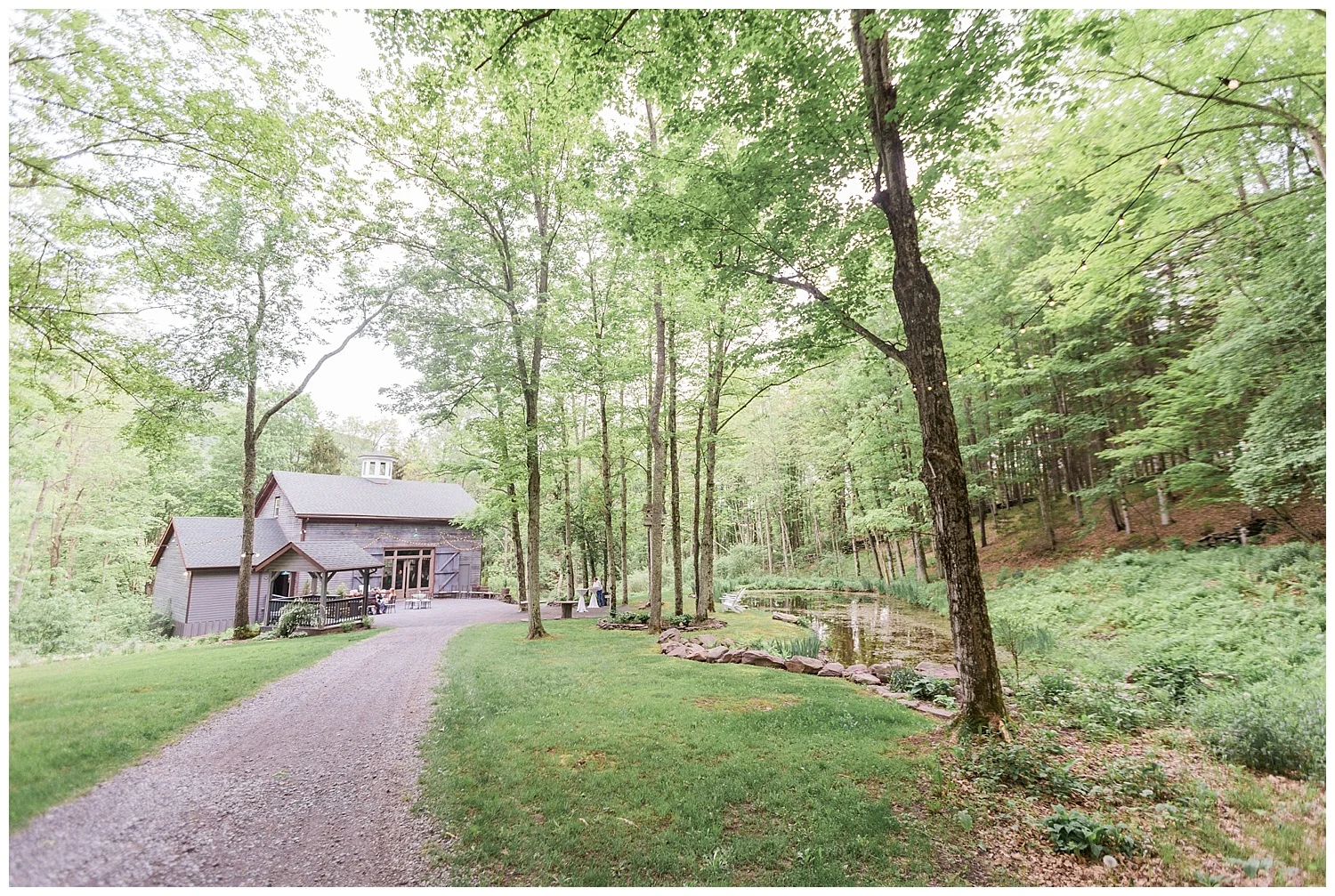 Hudson Valley Wedding | The Roxbury Barn & Estate | Roxbury, NY | www.redoakweddings.com