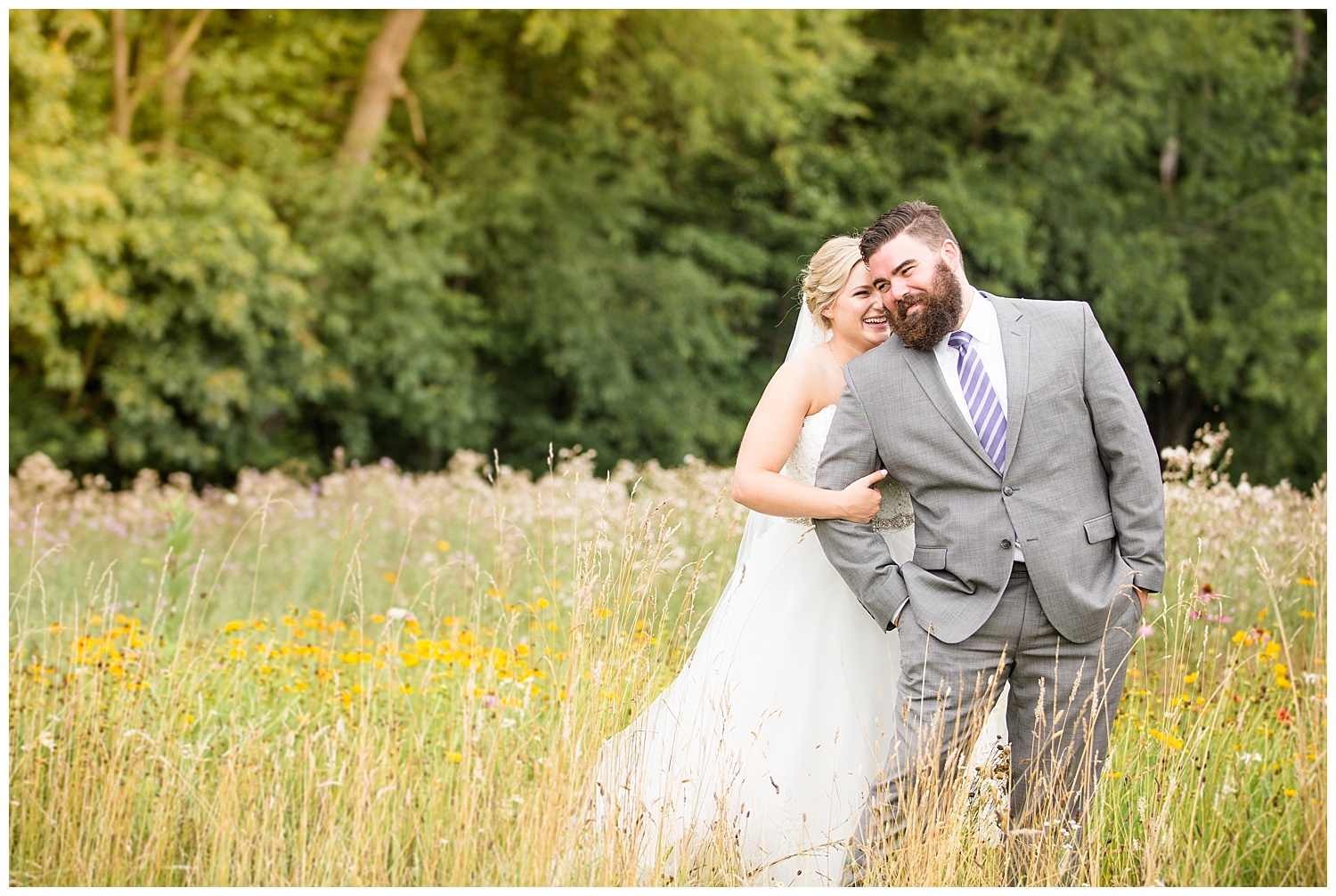 Pittsburgh Farm Wedding | Renshaw Family Farms | Freeport, PA | www.redoakweddings.com