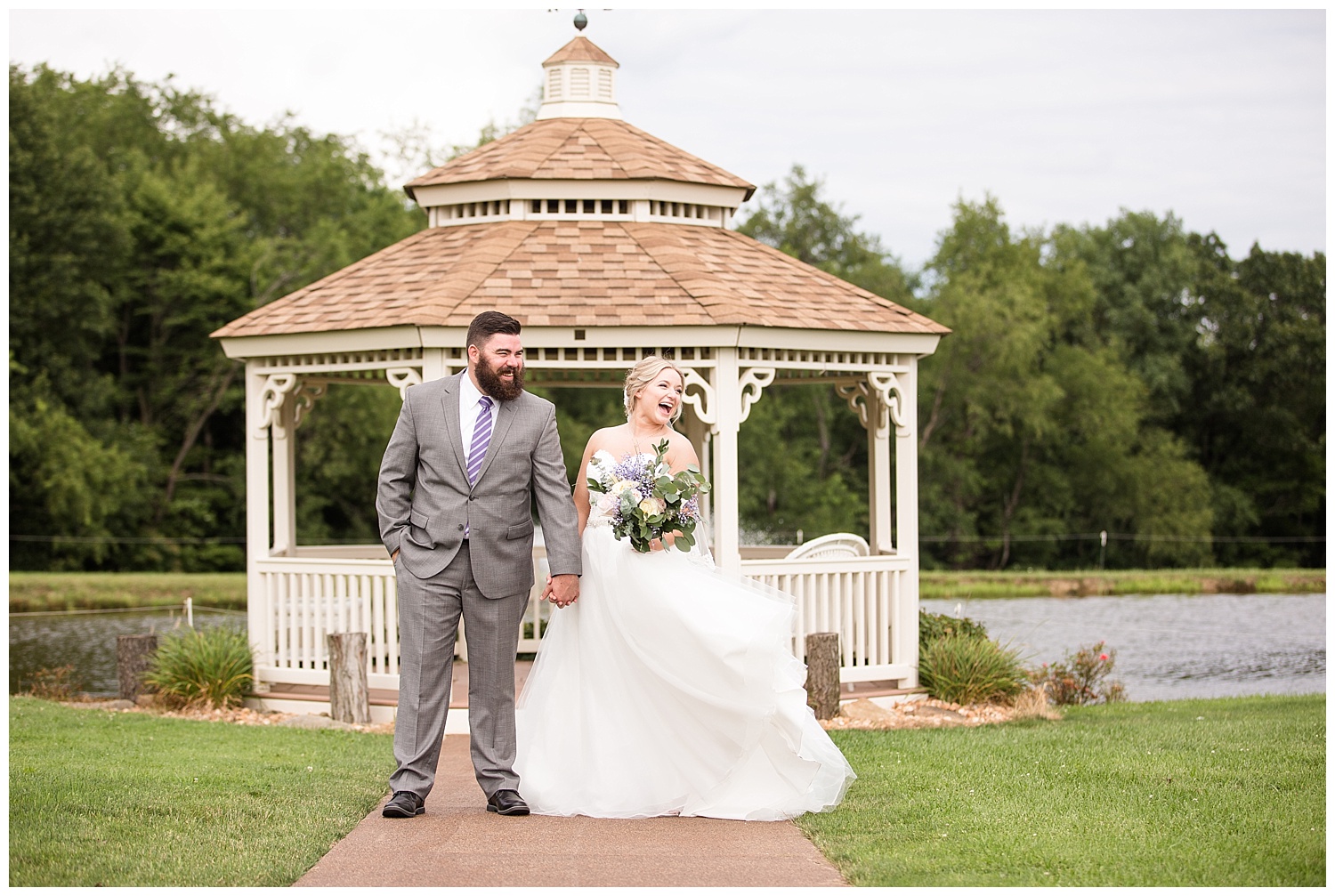 Pittsburgh Farm Wedding | Renshaw Family Farms | Freeport, PA | www.redoakweddings.com