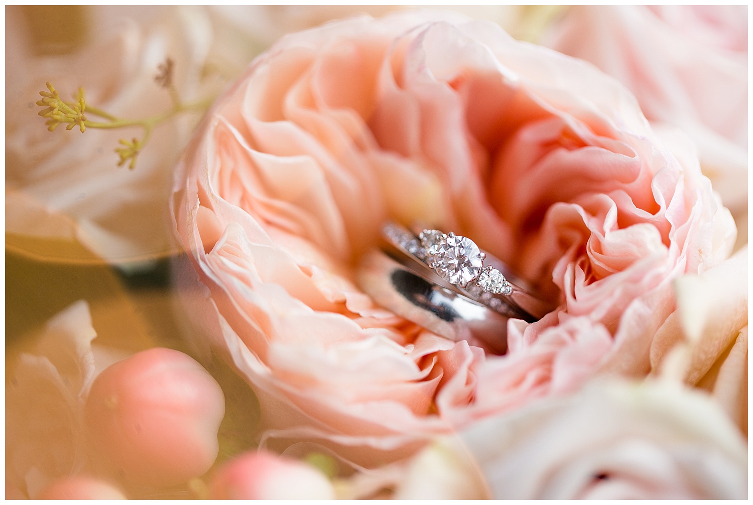 Pittsburgh Weddings | Lingrow Farms Wedding | Leechburg, PA | www.redoakweddings.com