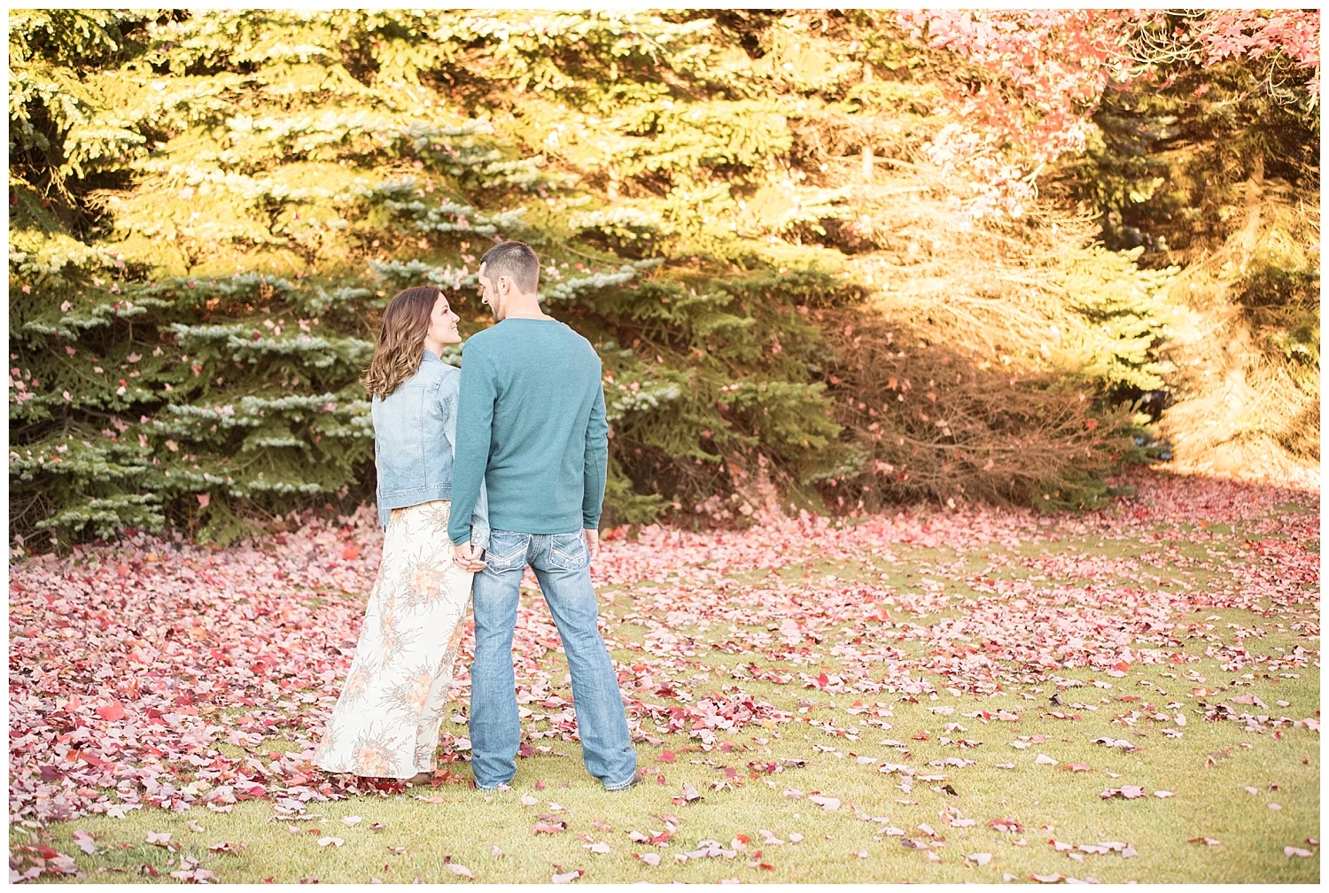 Fall Engagement Session | State College, Pennsylvania | www.redoakweddings.com