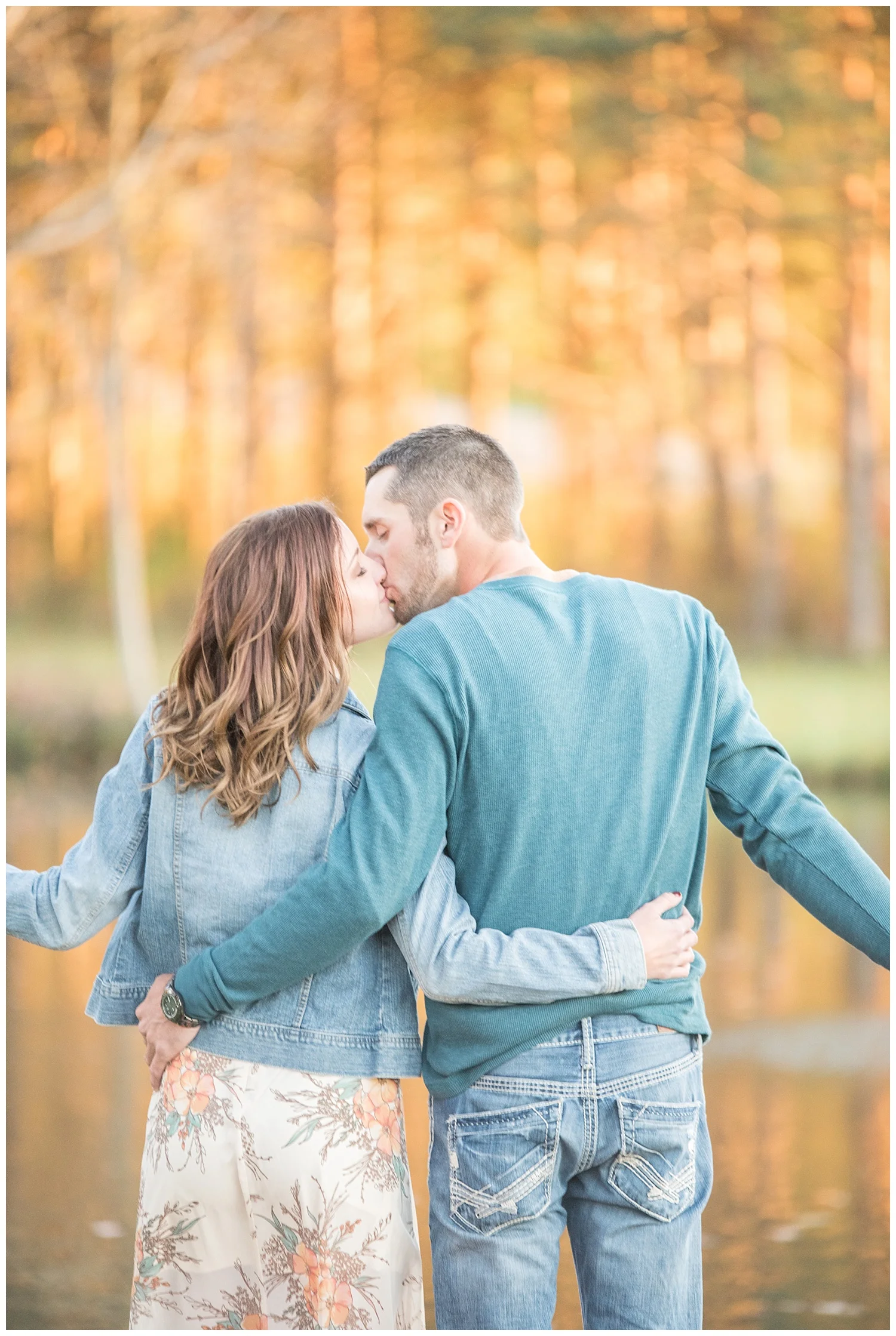Fall Engagement Session | State College, Pennsylvania | www.redoakweddings.com