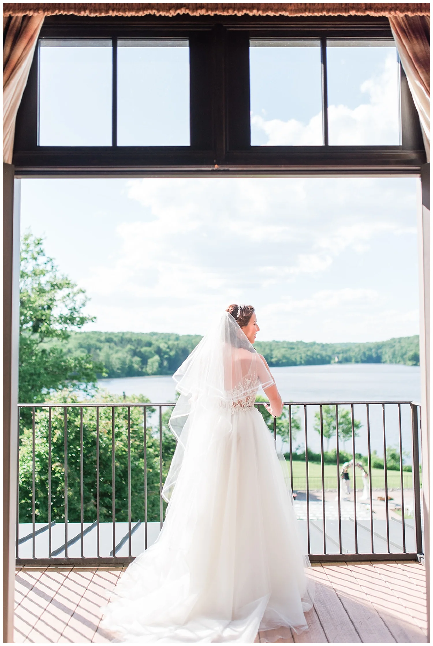 Pennsylvania Summer Wedding | Serenity Blue + Rose Quartz | The Lake House Inn | Perkasie, PA | www.redoakweddings.com