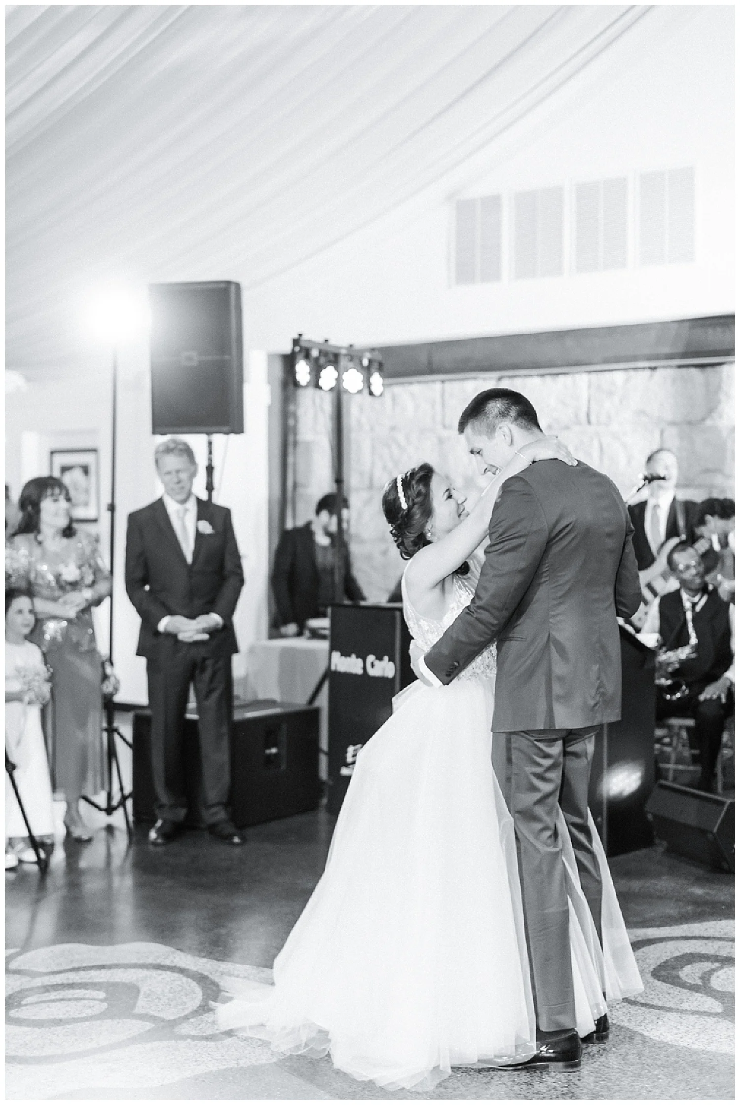 Pennsylvania Summer Wedding | Serenity Blue + Rose Quartz | The Lake House Inn | Perkasie, PA | www.redoakweddings.com