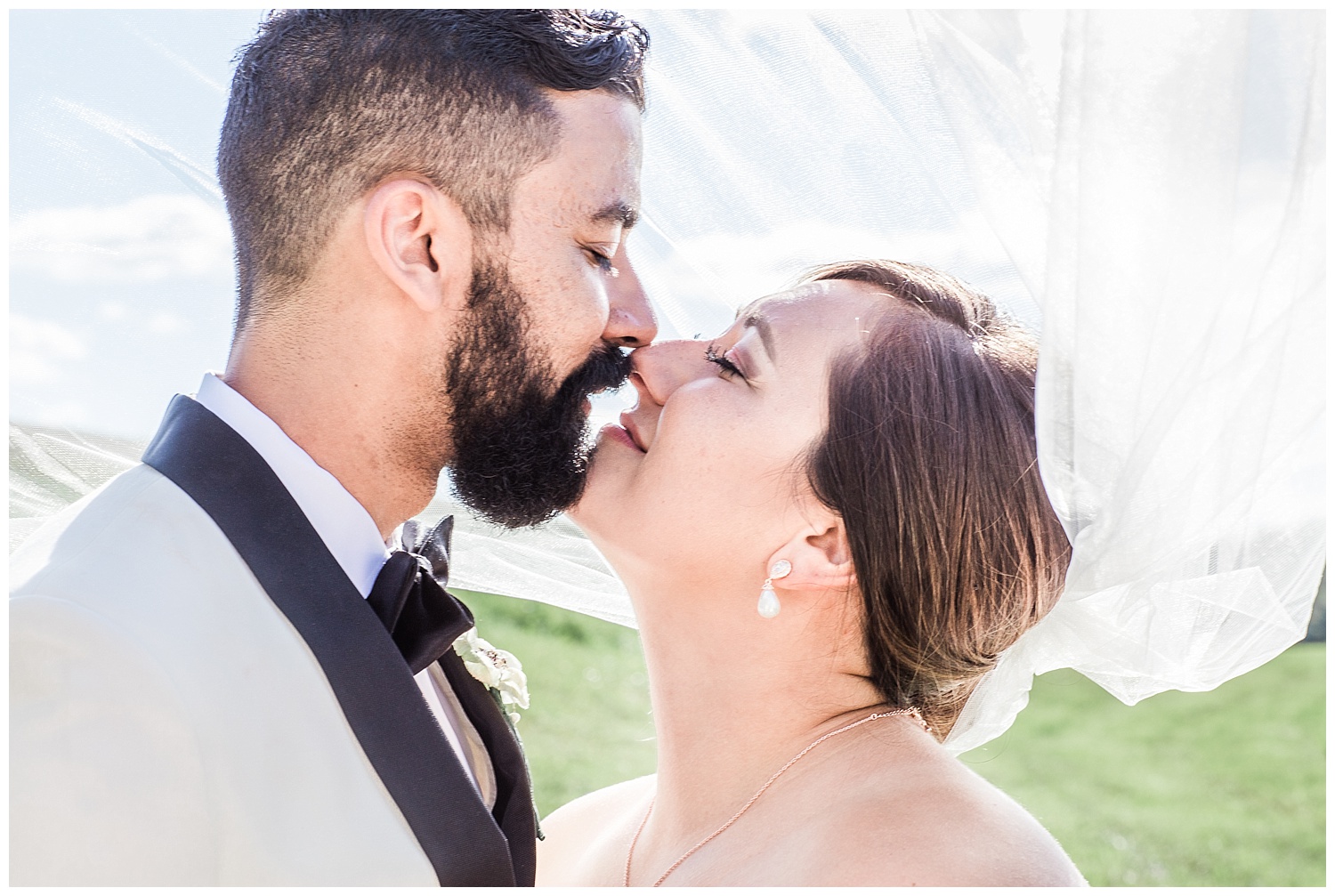Outdoor Pennsylvania Tented Wedding | Cabot, PA | www.redoakweddings.com