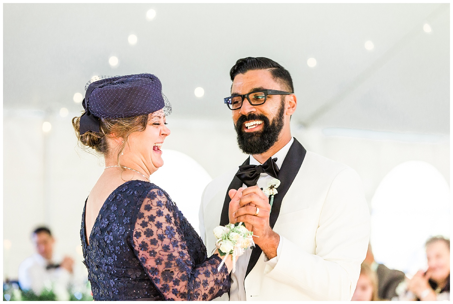 Outdoor Pennsylvania Tented Wedding | Cabot, PA | www.redoakweddings.com