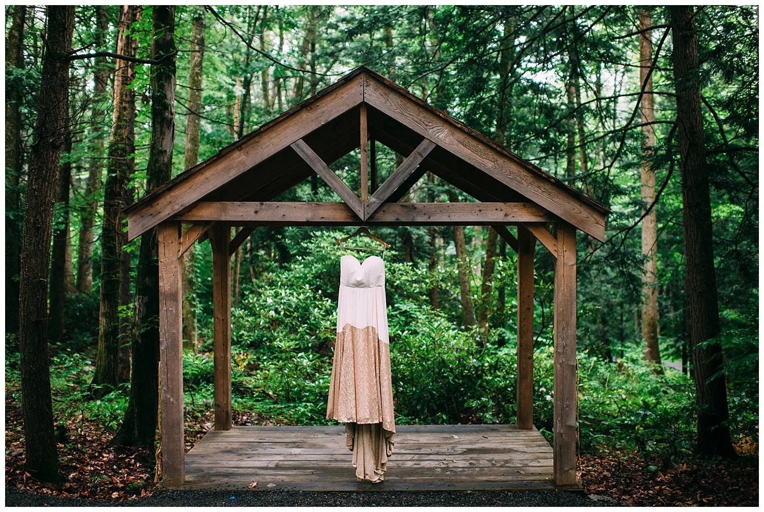Pennsylvania Weddings | Tall Timber Barn | Pocono Weddings | www.redoakweddings.com