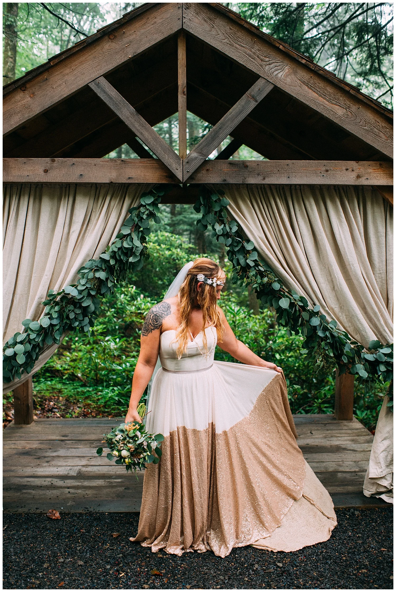 Pennsylvania Weddings | Tall Timber Barn | Pocono Weddings | www.redoakweddings.com