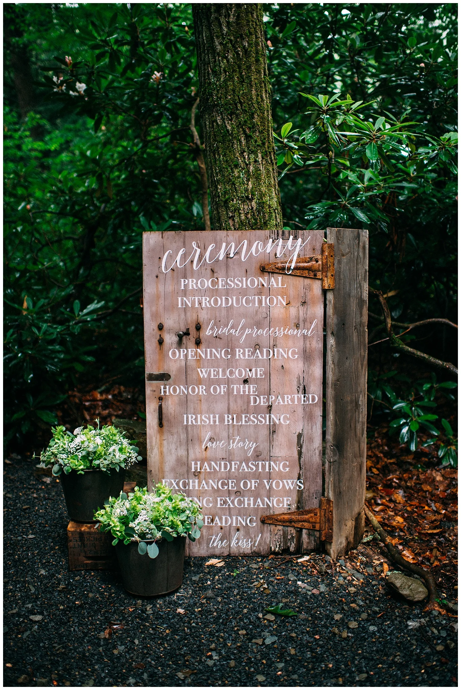 Pennsylvania Weddings | Tall Timber Barn | Pocono Weddings | www.redoakweddings.com