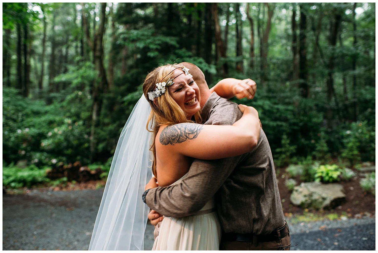 Pennsylvania Weddings | Tall Timber Barn | Pocono Weddings | www.redoakweddings.com