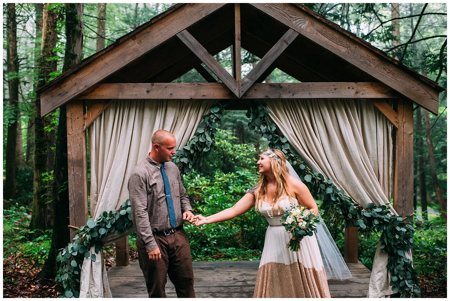 Pennsylvania Weddings | Tall Timber Barn | Pocono Weddings | www.redoakweddings.com