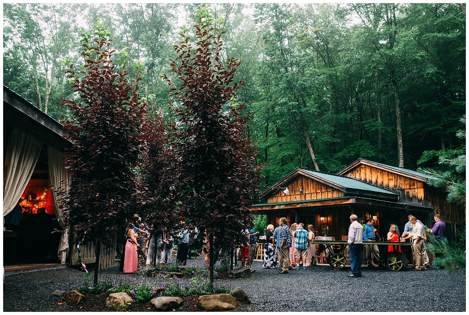 Pennsylvania Weddings | Tall Timber Barn | Pocono Weddings | www.redoakweddings.com