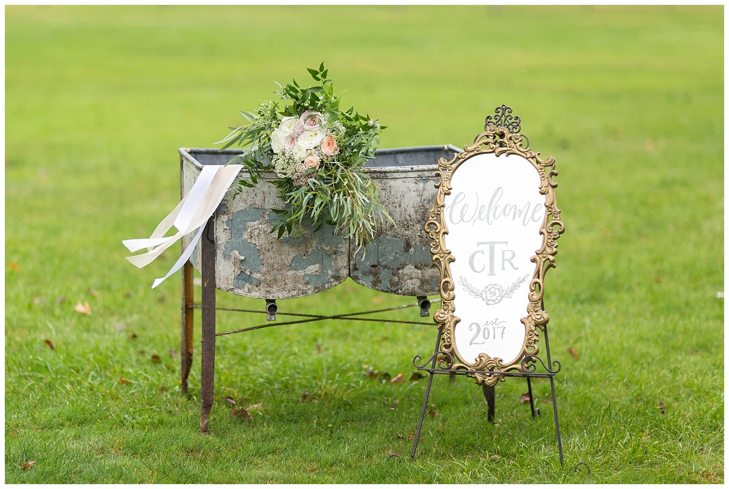 Fall Wedding Inspiration | Canasawacta Pavilion | Norwich, New York | www.redoakweddings.com