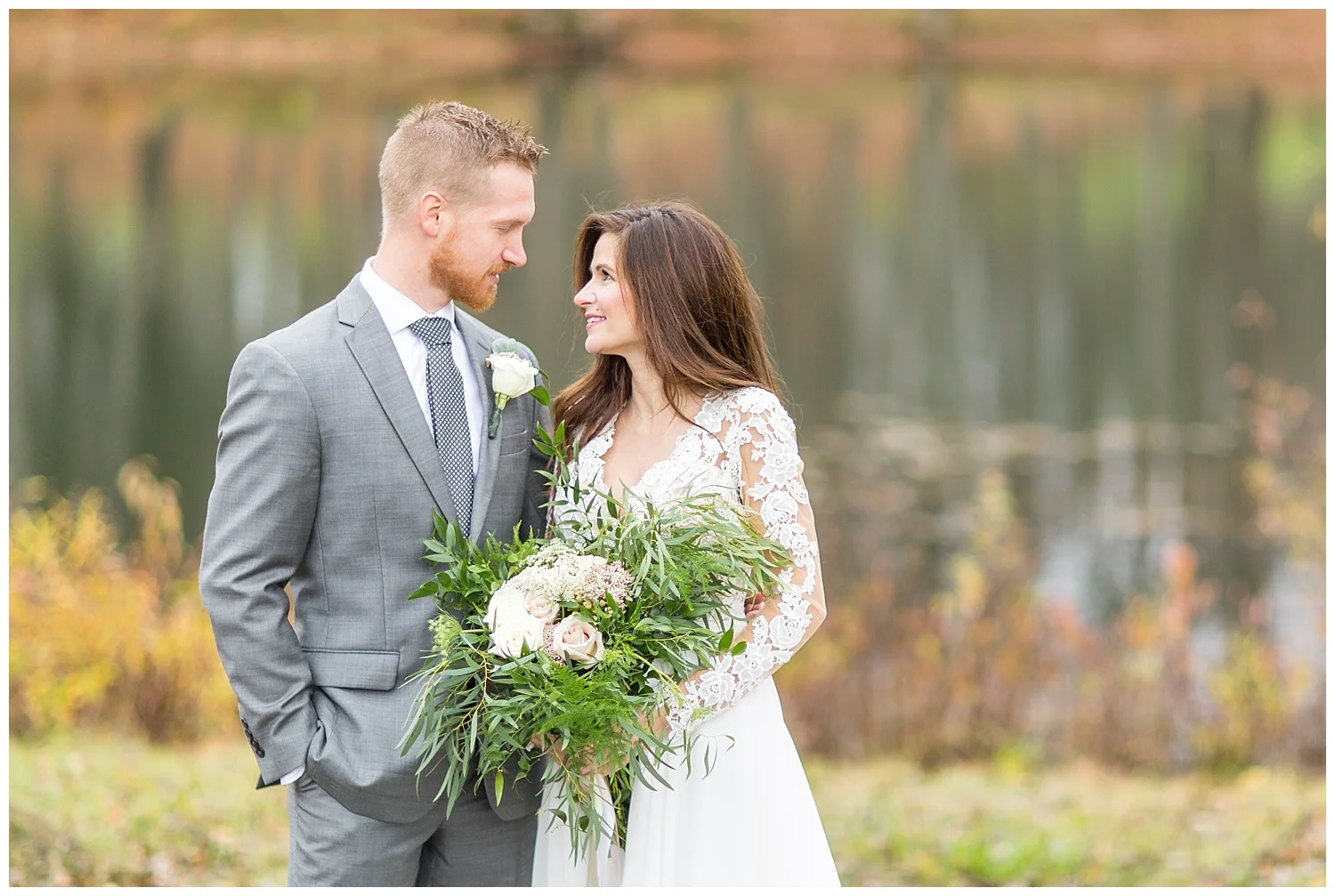 Fall Wedding Inspiration | Canasawacta Pavilion | Norwich, New York | www.redoakweddings.com