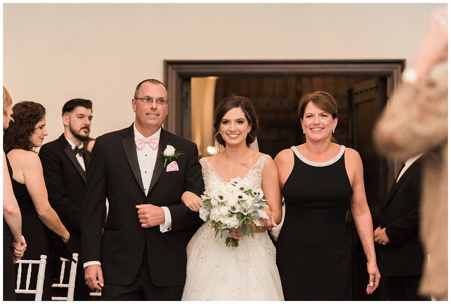 Timeless New Jersey Wedding | Park Chateau Wedding | East Brunswick, NJ | www.redoakweddings.com