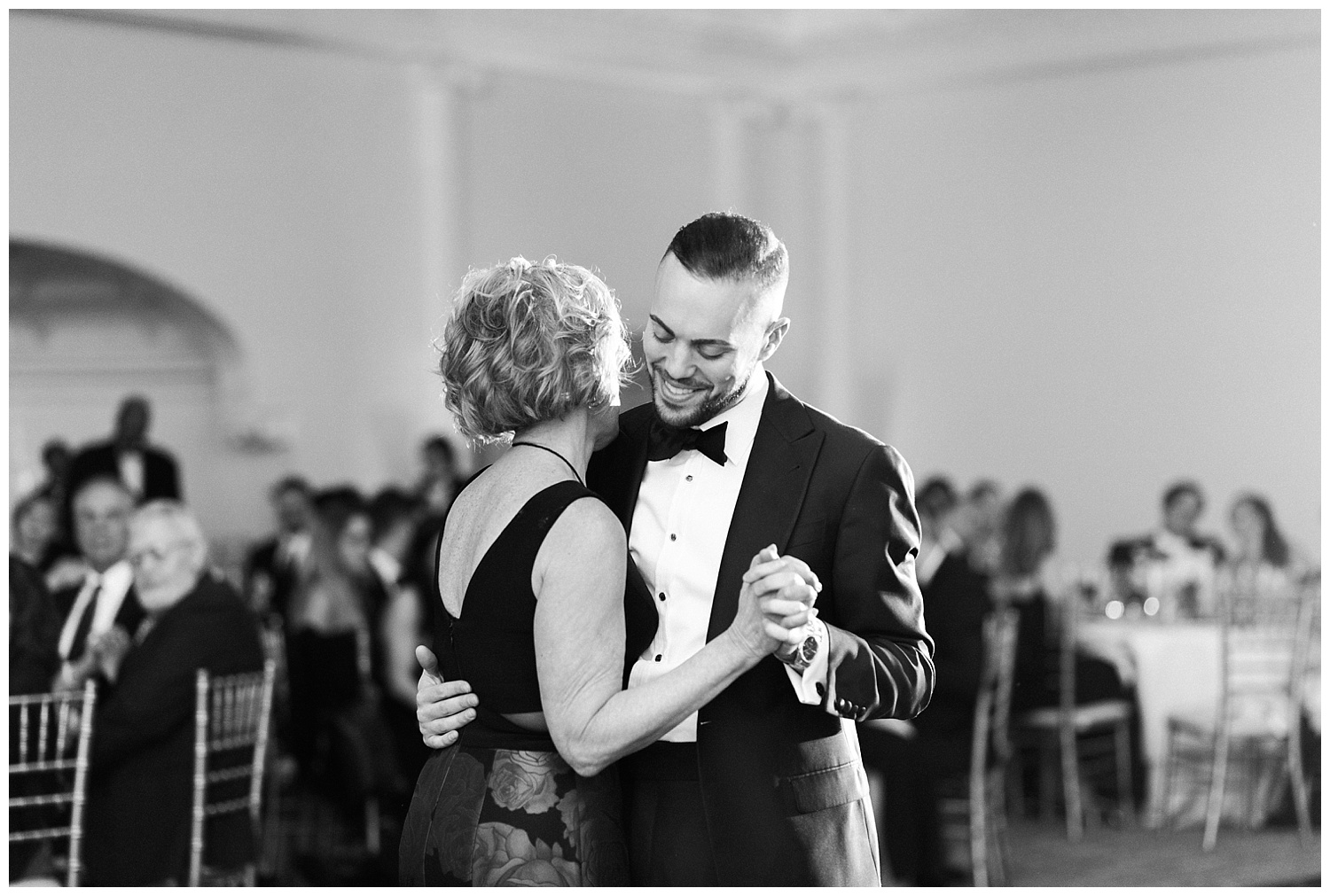 Timeless New Jersey Wedding | Park Chateau Wedding | East Brunswick, NJ | www.redoakweddings.com