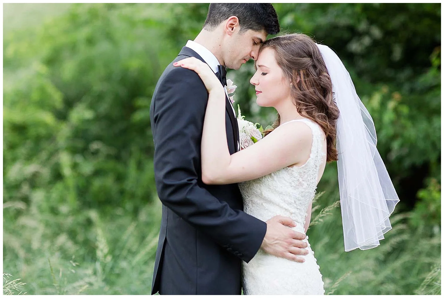 Red Maple Vineyard Wedding | Hudson Valley Vineyard Wedding | West Park, NY | www.redoakweddings.com