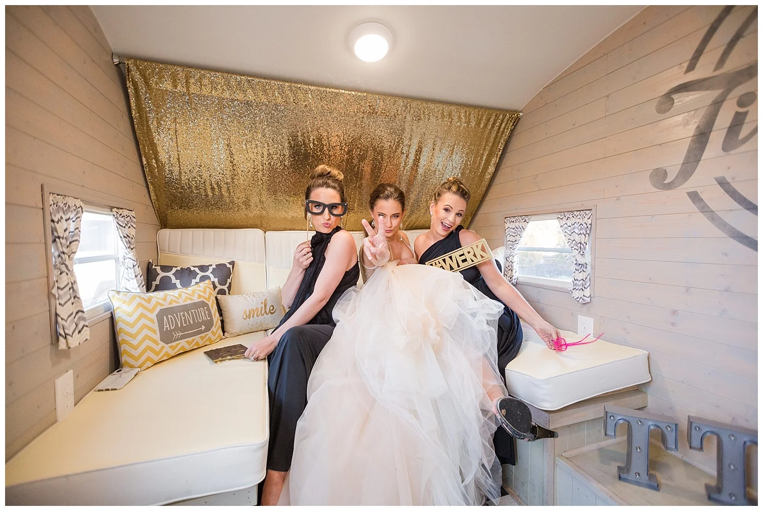 Spring Wedding Inspiration | Bast Brothers Garden Center | Mullica Hill, NJ | www.redoakweddings.com