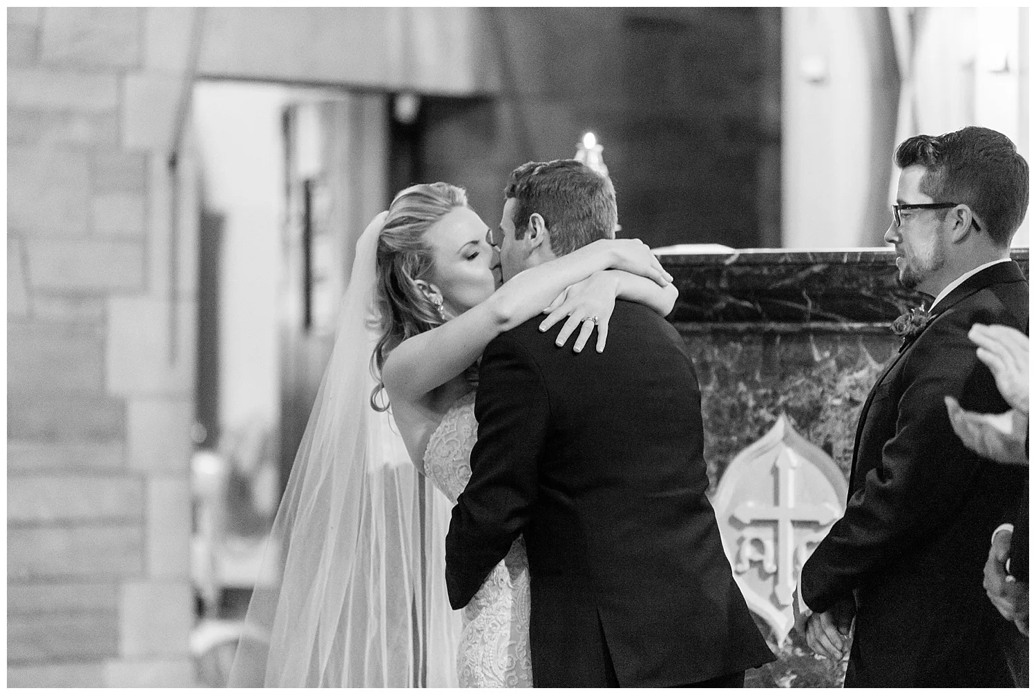 Pennsylvania Spring Wedding |Flourtown Country Club | Flourtown, PA | www.redoakweddings.com