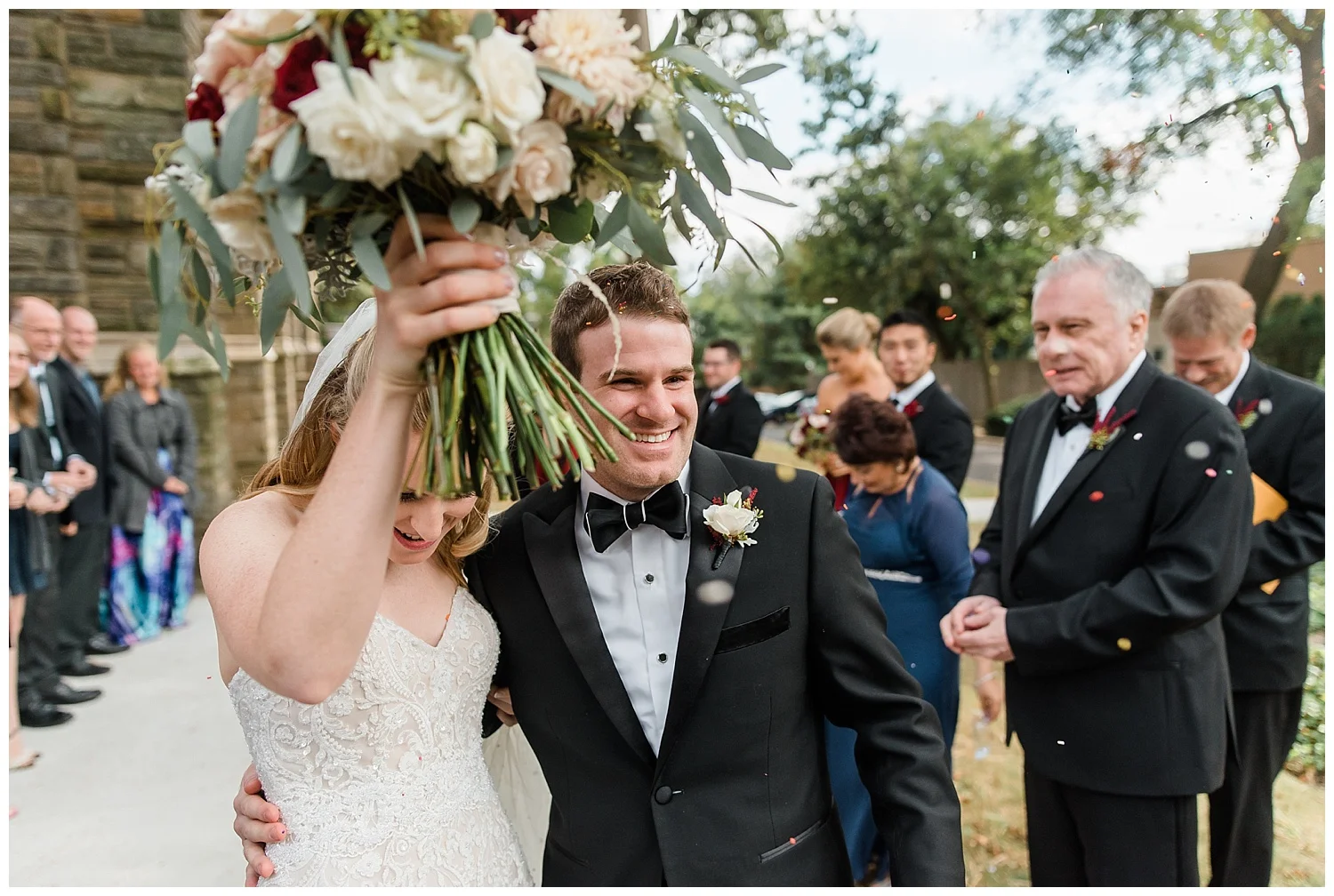 Pennsylvania Spring Wedding |Flourtown Country Club | Flourtown, PA | www.redoakweddings.com
