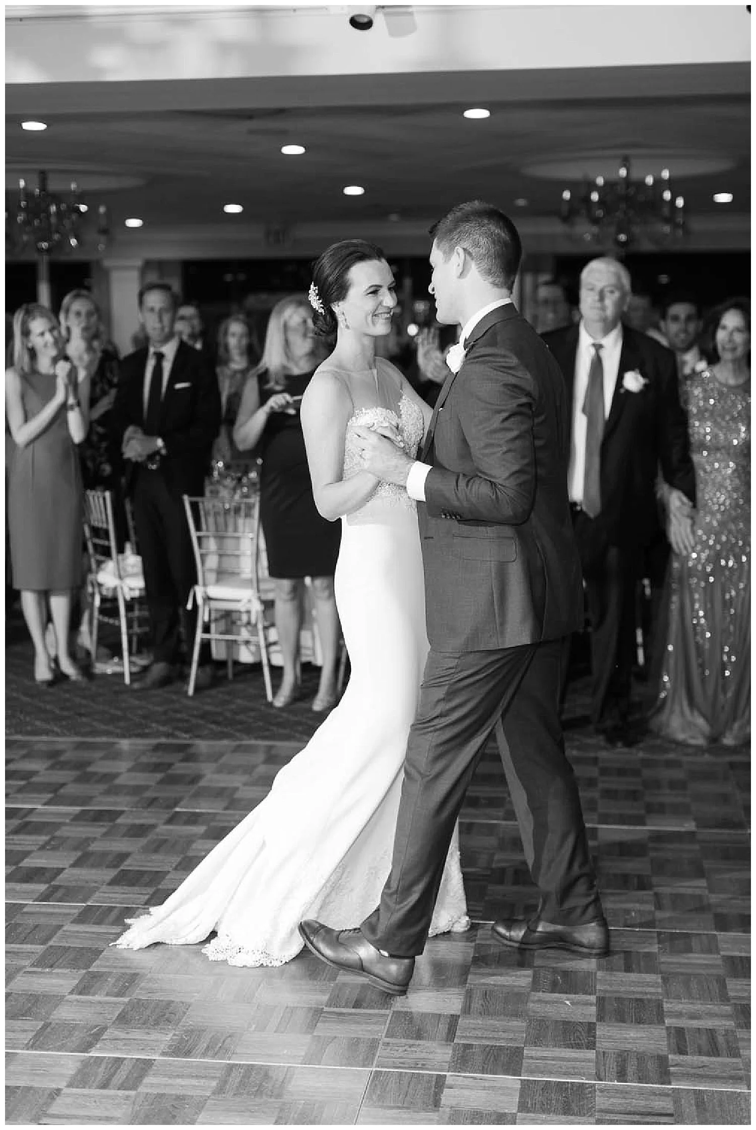 Larchmont Shore Club Wedding | Larchmont, NY | www.redoakweddings.com