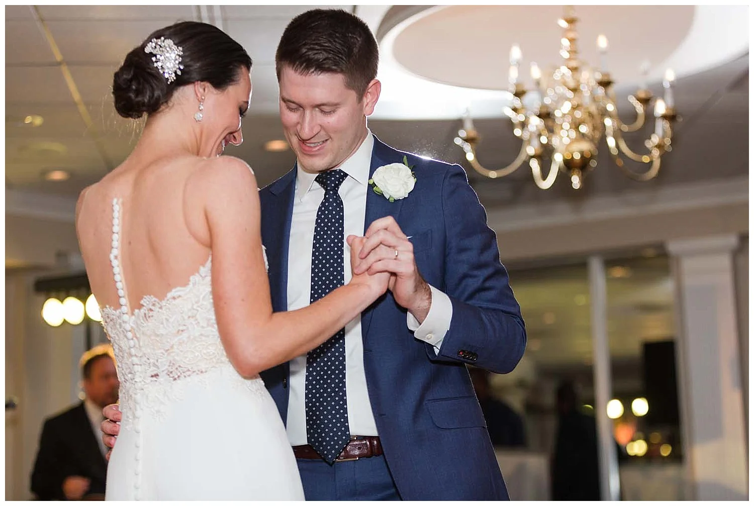 Larchmont Shore Club Wedding | Larchmont, NY | www.redoakweddings.com